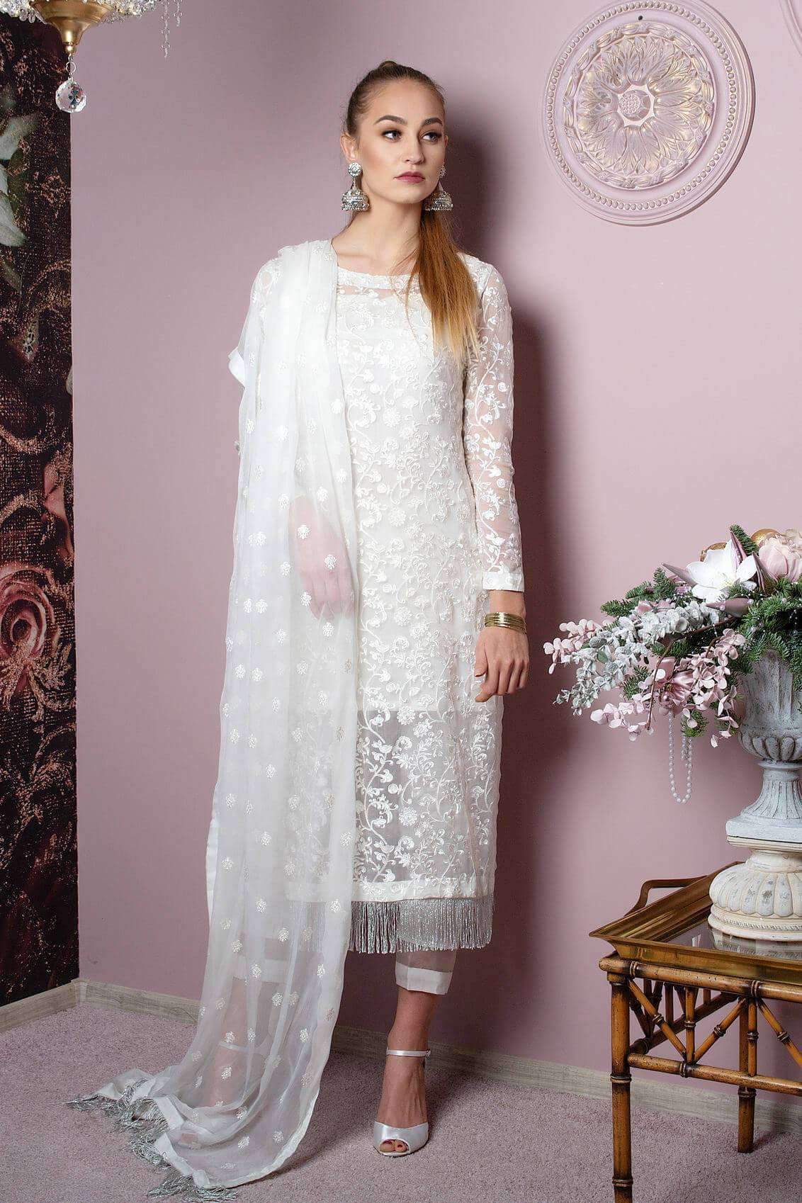 White Pearl – Maria Nasir